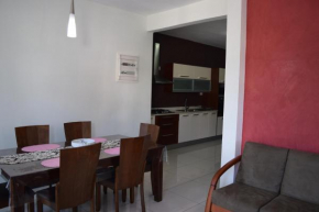 Гостиница Lotus Villa  Флик Ан Флак